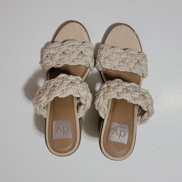 NEW Dolce Vita Roulette Sandals Womens 9 Crochet Boho Cottagecore Retro Summer - Picture 2 of 9